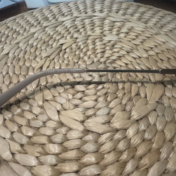 MICHAEL KORS MK 3044B Grooved rimless frame
51-17-140 - Picture 6 of 9